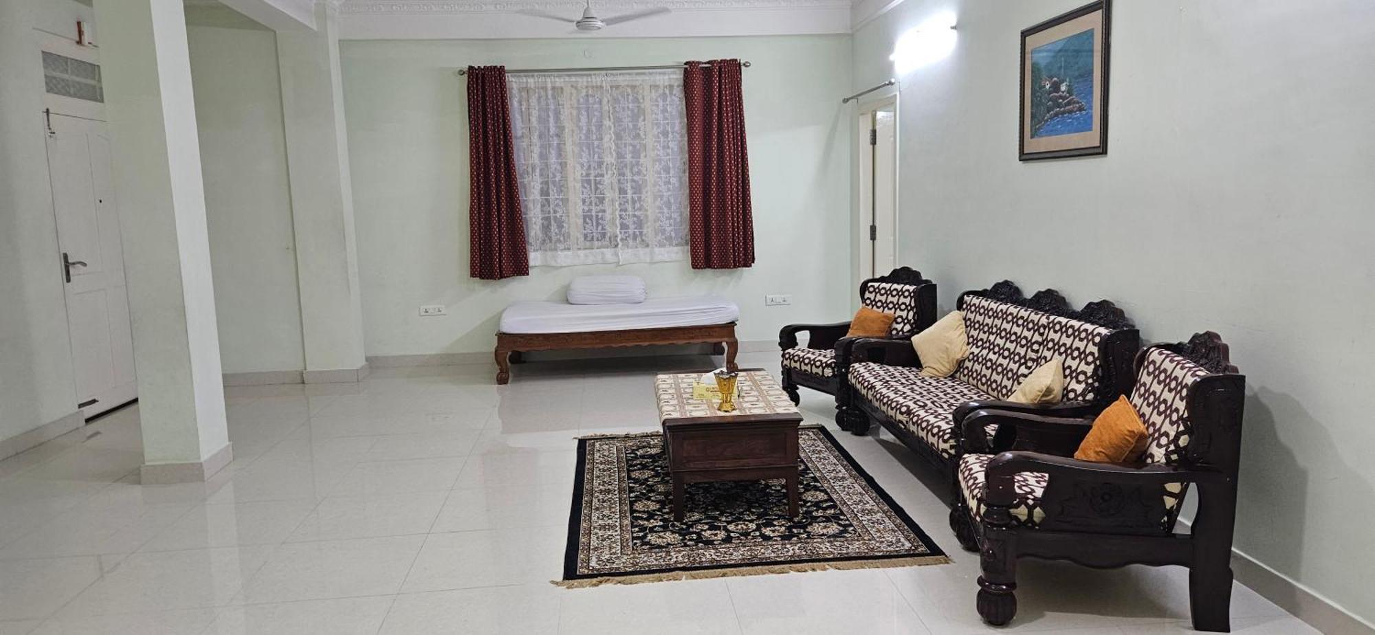 Apartment Vazeer Residancy